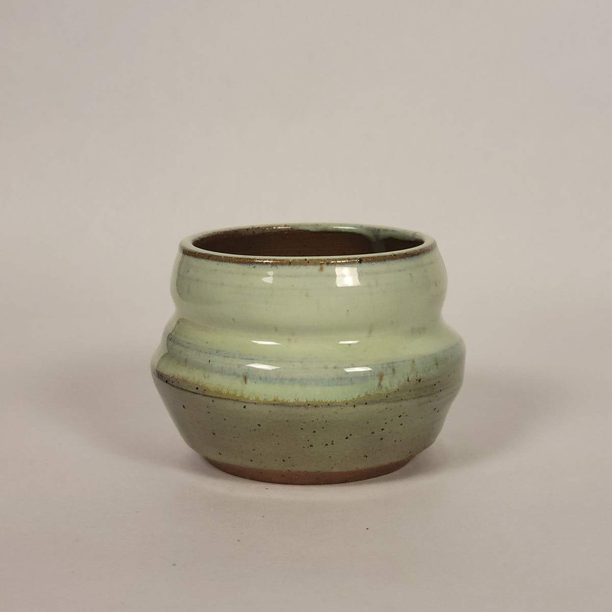Green Two-Toned Pot (with Drainage Hole)
