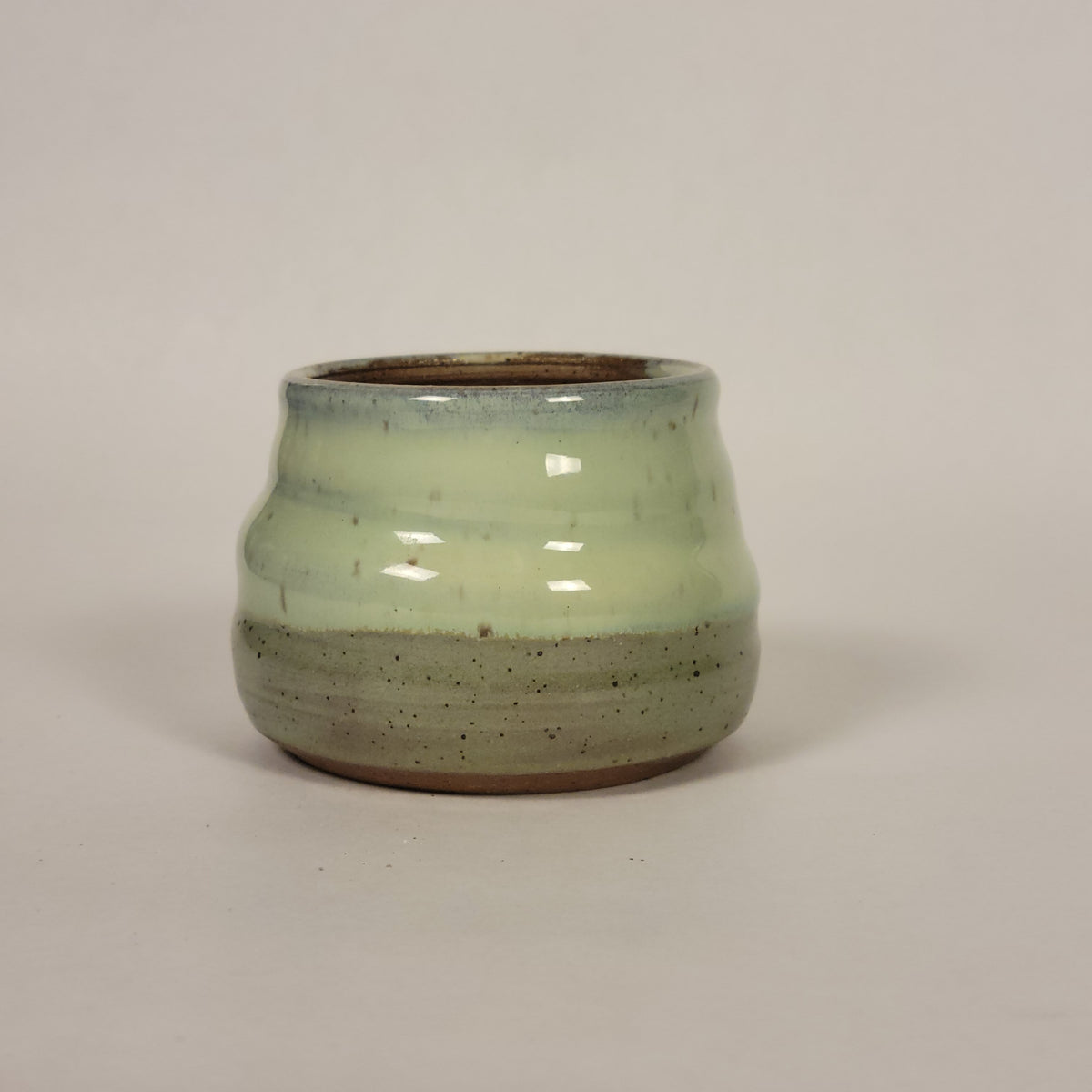 Green Two-Toned Pot (with Drainage Hole)